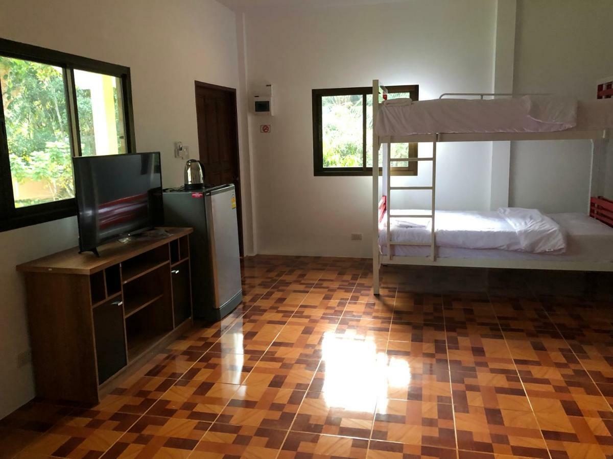 The Mountain View Hat Sai Ri Resort Chumphon Exterior photo